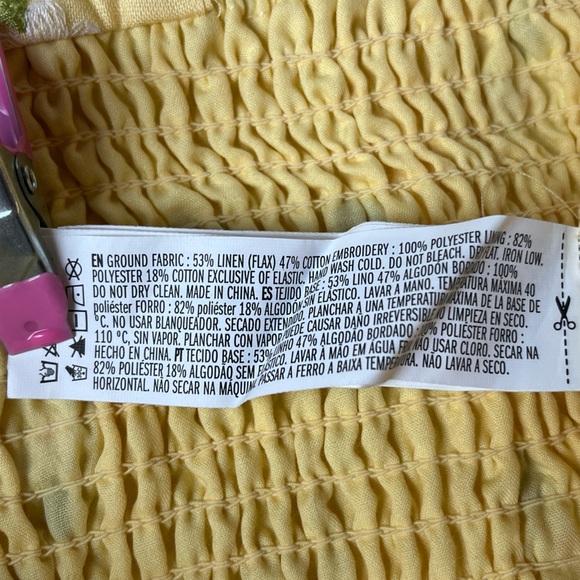 Embroidered Crop Top. Yellow Cropped tank with white embroidered flowers - Picture 4 of 4